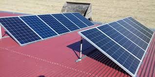 PILOTALEKUKO ESTALKIAN EGINDAKO INSTALAZIO FOTOVOLTAIKOA